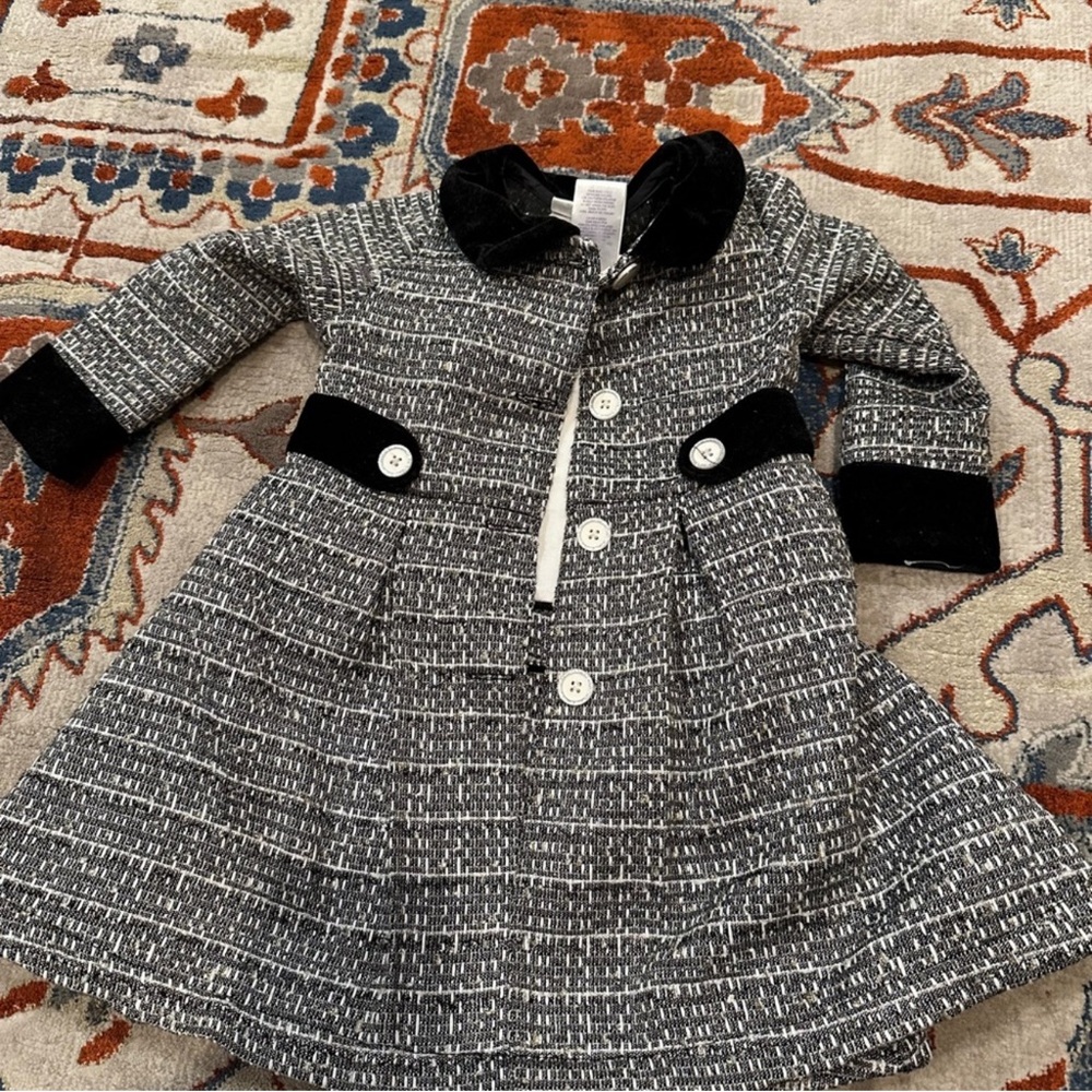Chic Black and Gray Tweed Coat